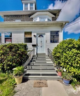 Building Photo - 438 Shadeland Ave Unit 3rd Rental