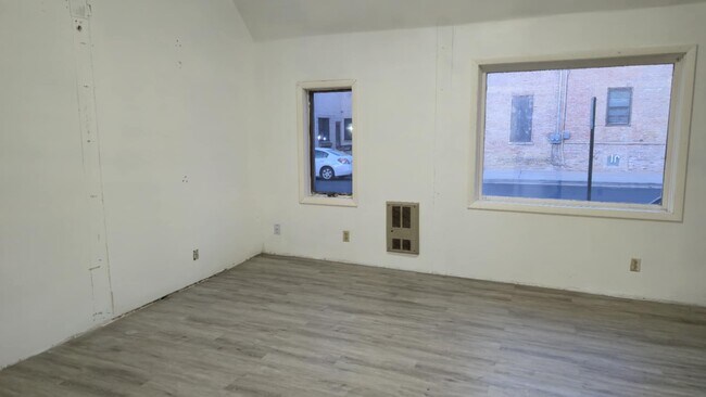 Photo - 1204 Washington St