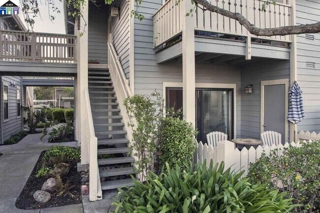 Photo - The Shores Unit 1