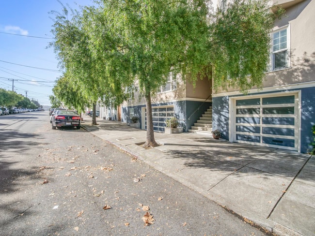 Photo - 207 20th Ave