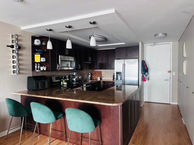 Kitchen - 2020 N Lincoln Park W Unit 11H