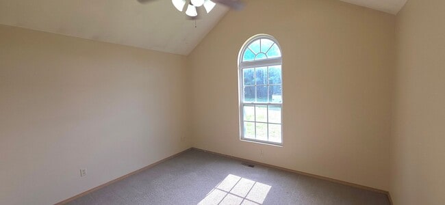 Photo - Close to Missouri State University! 3 Bedroom 2 Bathroom for $1295