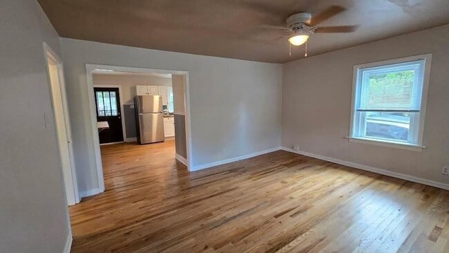 Photo - 154 Morningside Ln