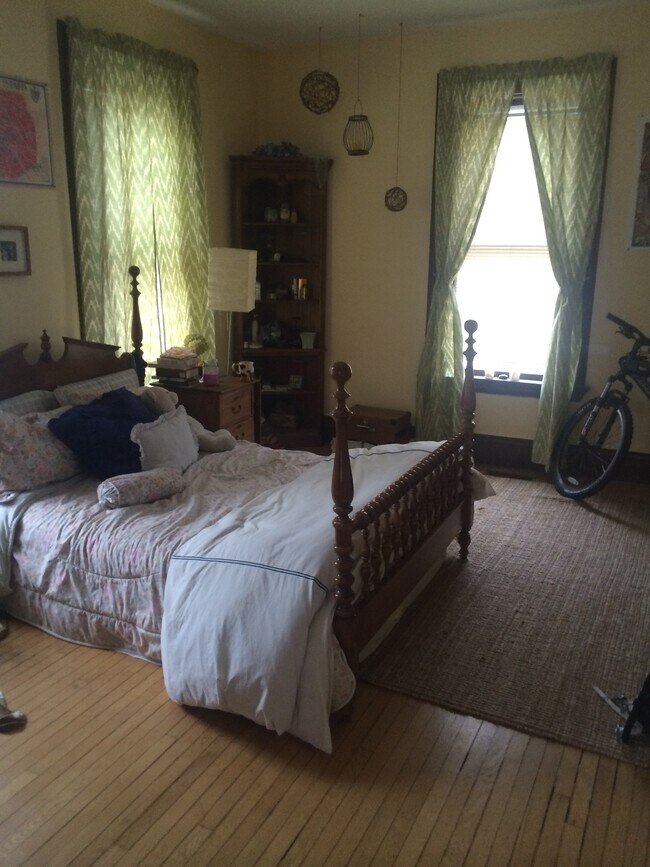 172 Howard St Unit 2