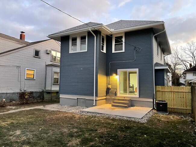 Photo - 317 Kenwood Ave