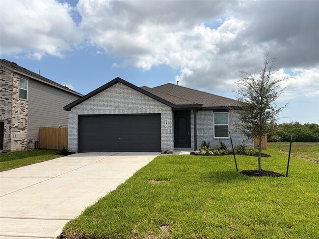 Photo - 940 Woodhaven Lks Dr