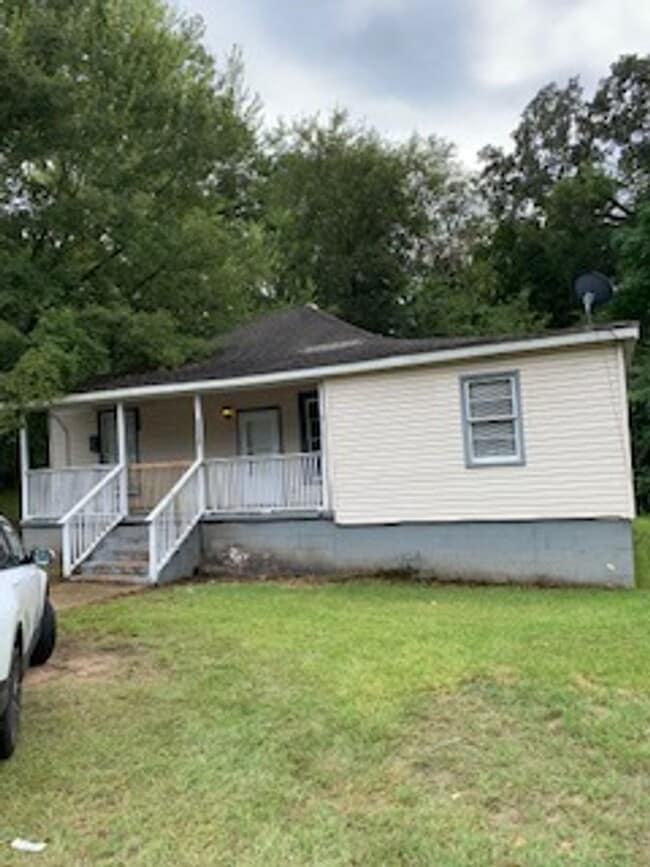 Photo - 3313 Alabama Ave NE