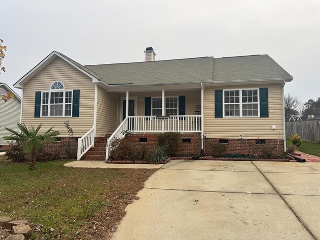 Building Photo - 136 Creek Commons Ave