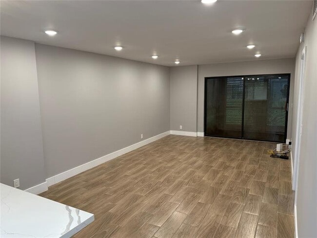 Photo - 5068 Rose Hill Dr Unit 103