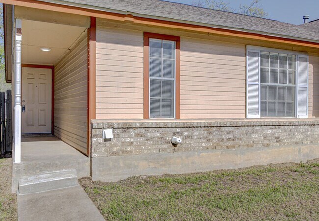 Photo - 8118 West Gate Blvd Unidad B