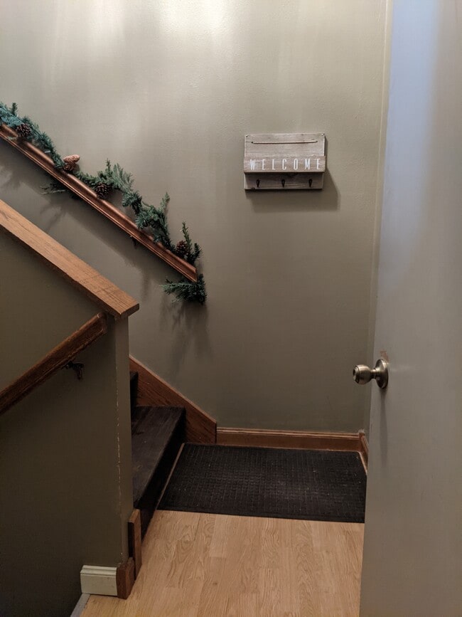 Photo - 809 W Ridgeview Dr