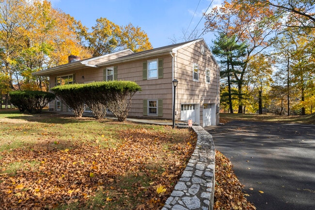 Building Photo - 3 Parsell Ln