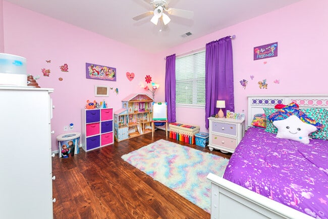 Photo - 2650 Leytonstone Dr