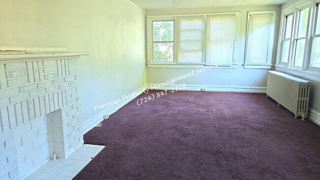 324 E Moody Ave Unit 4