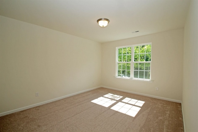 Photo - 106 Barbee Rd