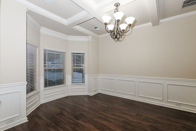 Photo - 576 Camano Way