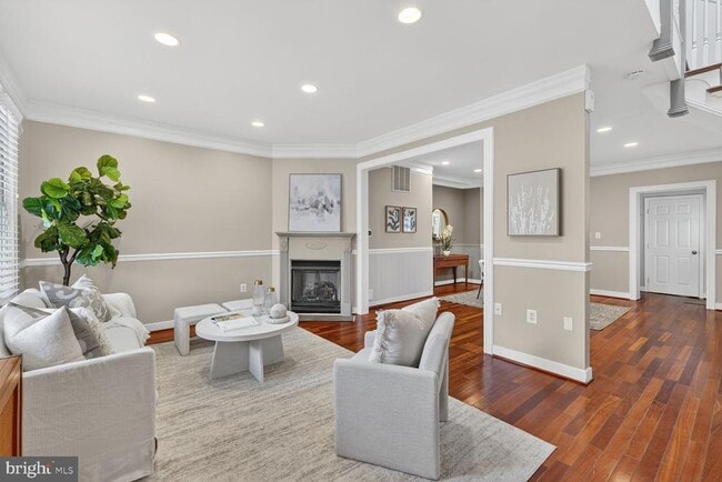 Photo - 4822 5th St NW