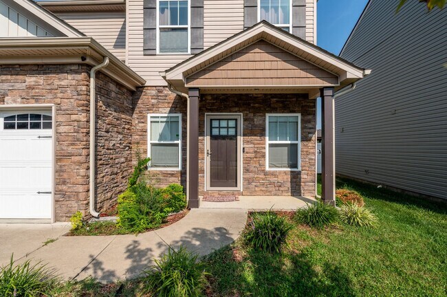 Photo - **WELL MAINTAINED, 2016-BUILT HOME IN DESI...