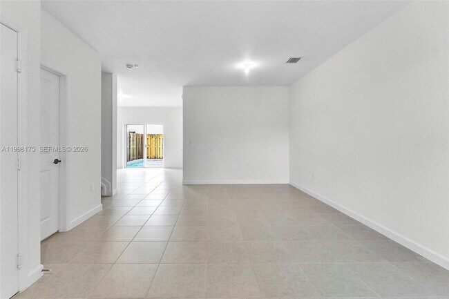 Photo - 11925 NW 46th St