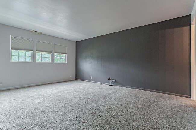 Photo - 1278 Clare Ct