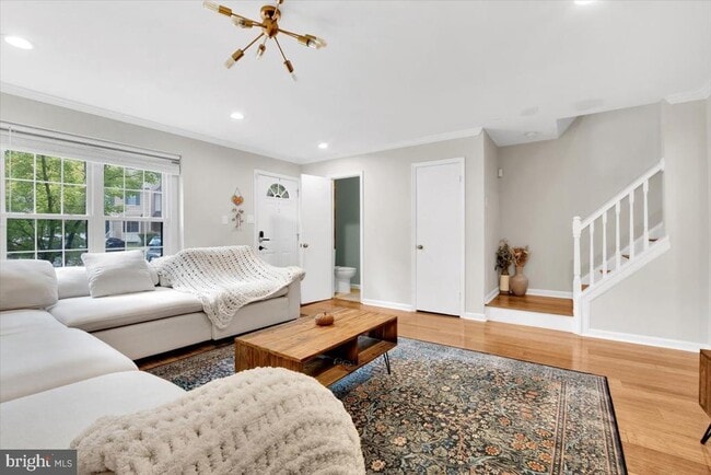 Photo - 8605 Western Oak Dr