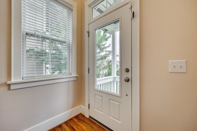 Photo - Gorgeous 4 bedroom 3.5 bath home in Riverwalk of Rock Hill!