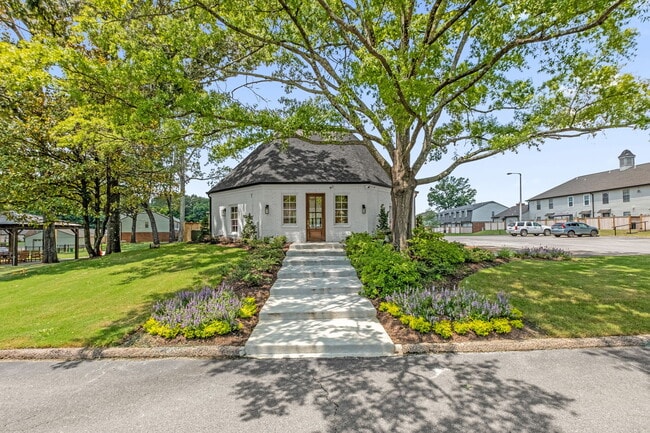 Building Photo - Fairfax Manor Townhomes