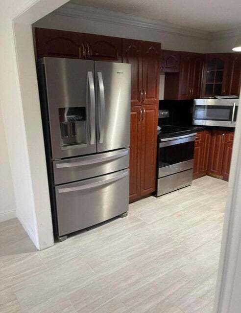 Photo - 192 Cape Cod Cir