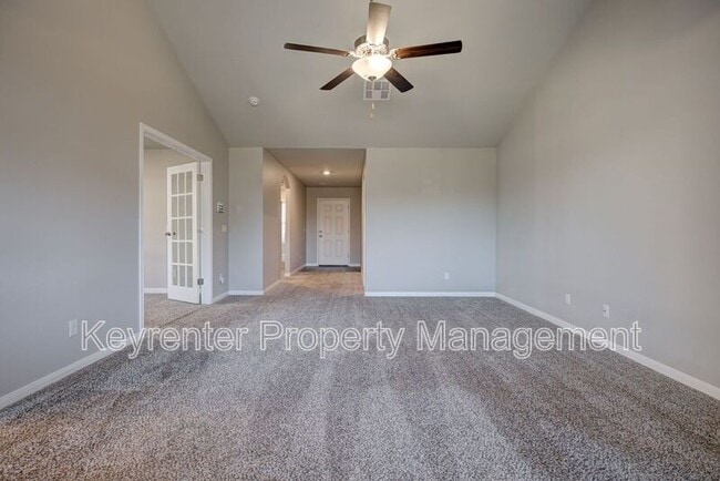 Photo - 1612 Maroon Dr