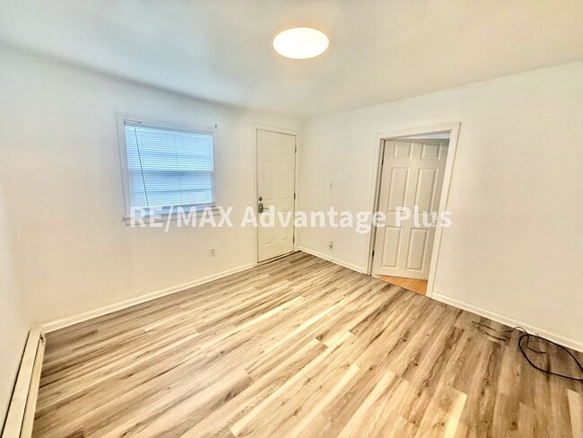 Photo - Charming 2 bedroom home walking distance to Downtown & Longwood Univeristy