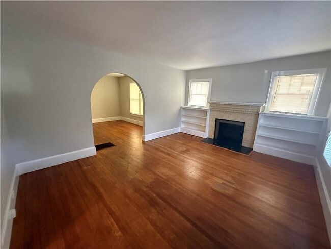 Photo - 254 Tuttle Ave