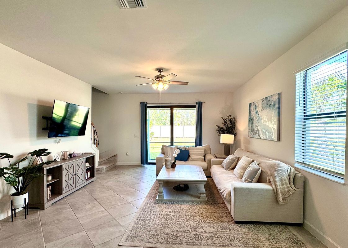 Photo - 14158 Gardeners Way