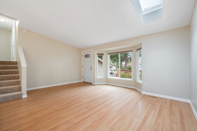 Photo - 21120 NE 18th St