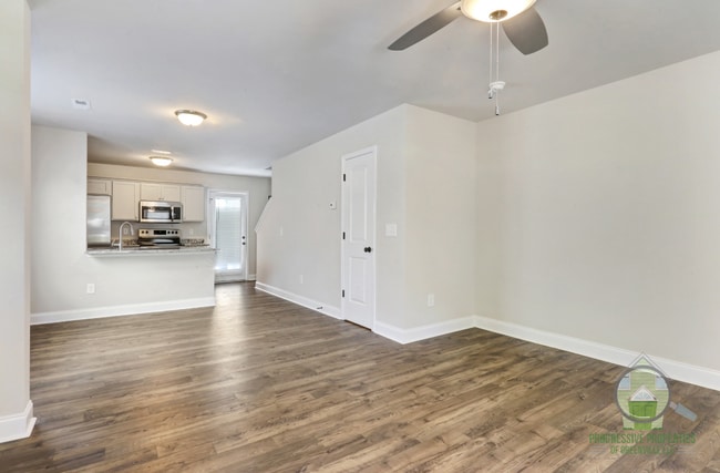 Photo - 111 Sitton Dr