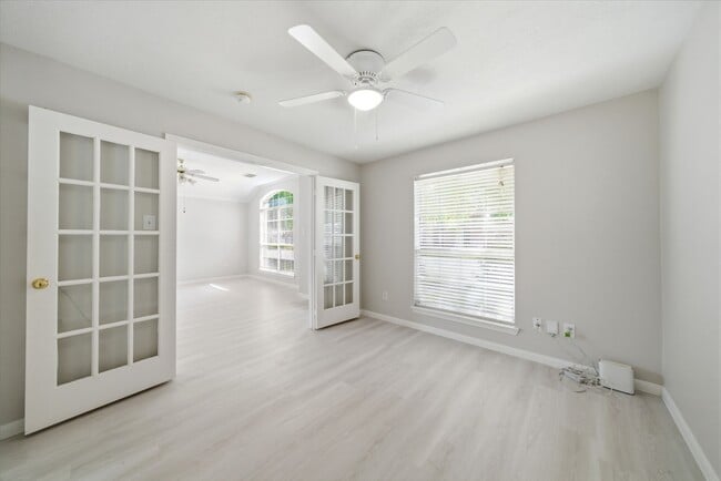 Photo - 15330 Geral Ln