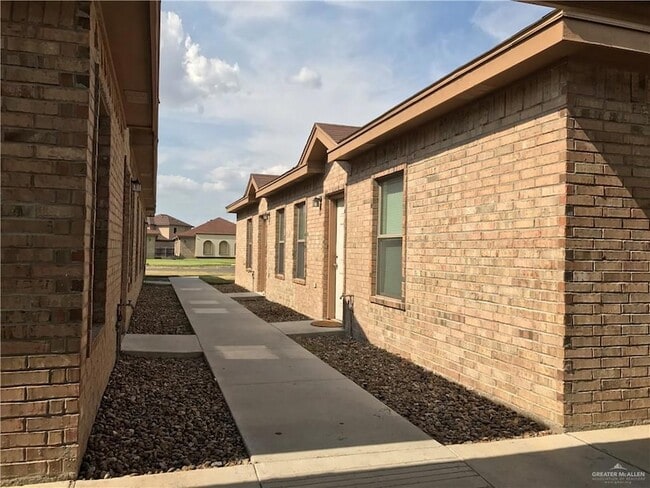 Photo - 3000 E Diamondhead Ave Unit A