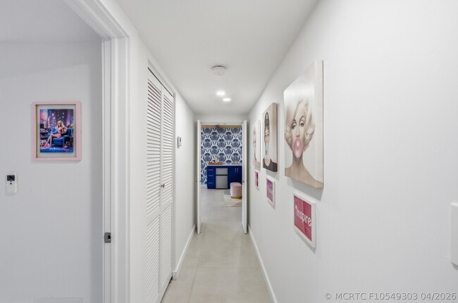 Photo - 100 NE 22nd St