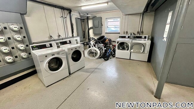 Photo - 282 Grove St Unidad 9