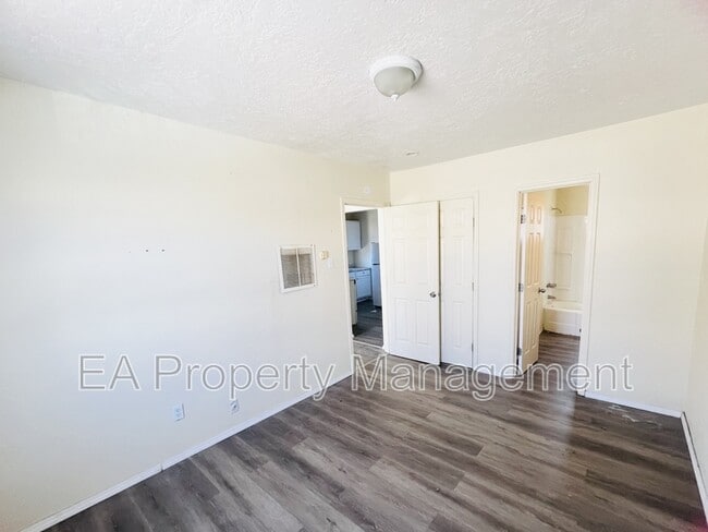 Photo - 525 Cedar St SE Unit A