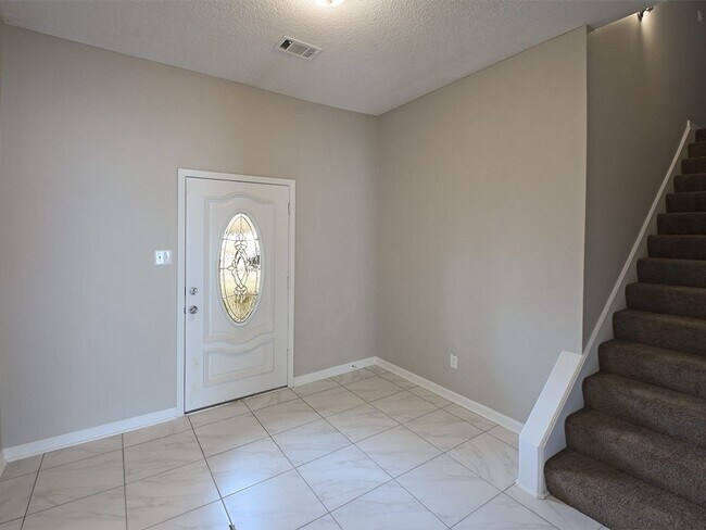 Photo - Charming 6 bed, 3 bath home on corner lot between S. Germantown and Hacks Cross.