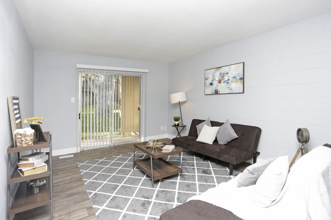 Aspenwood Apartments