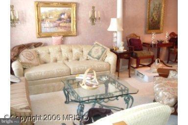 Photo - 8695 Manahan Dr