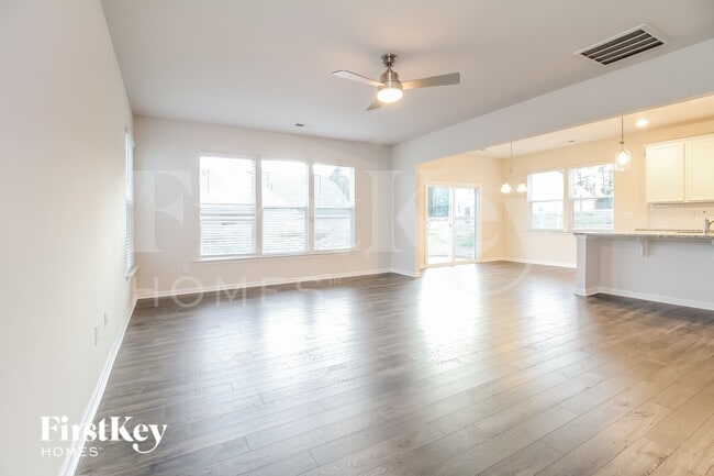 Photo - 1003 Mission Hill Ln