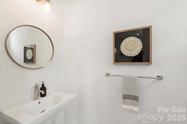 Photo - 5007 Nimes Rd