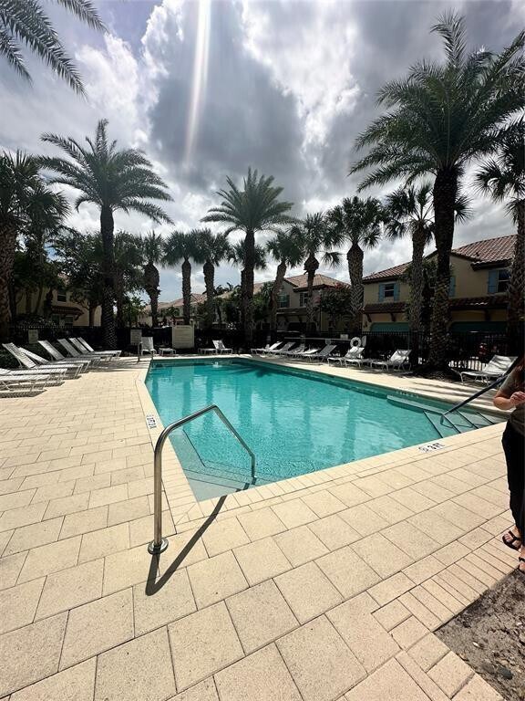 Photo - 2911 Cascada Isle Way