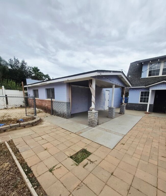 Photo - 737 Edgar Ave