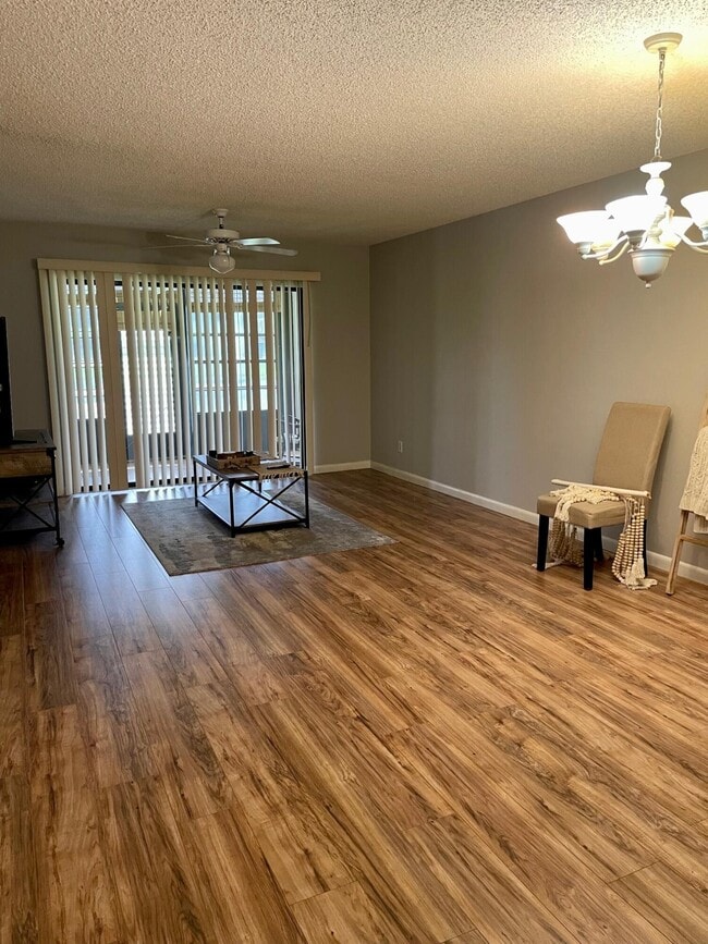 Photo - 1271 SE Parkview Pl Unit H4