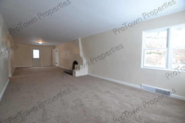 Photo - 1318 Oneida St