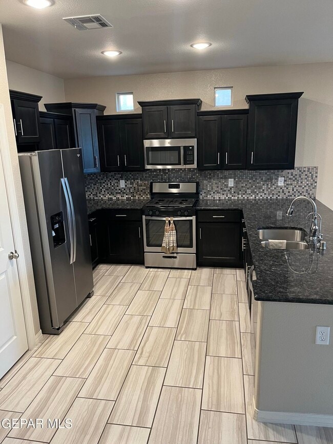 Photo - 14823 Pebble Hills Blvd