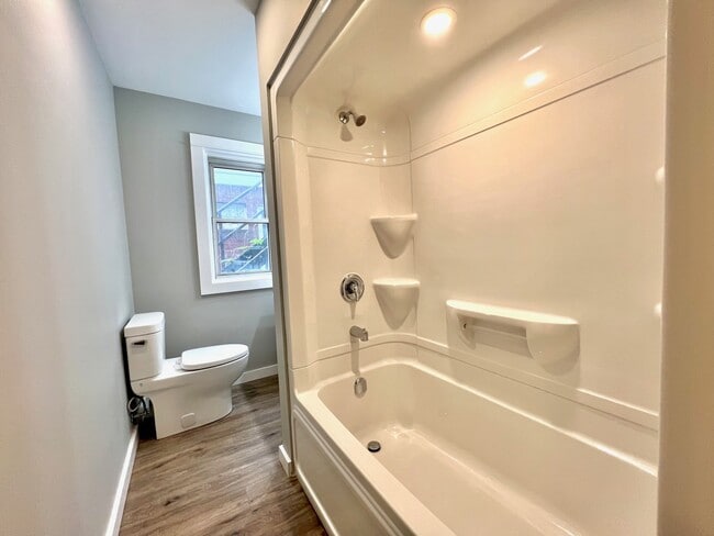 Photo - 1610 Goyeau St Unit 1610